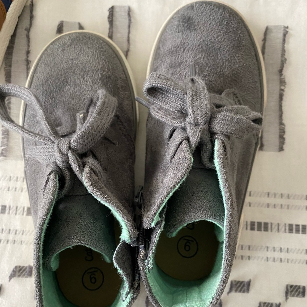 Boys boots